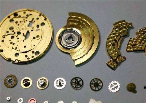 宇舶手表维修点查询（宇舶机芯氧化）