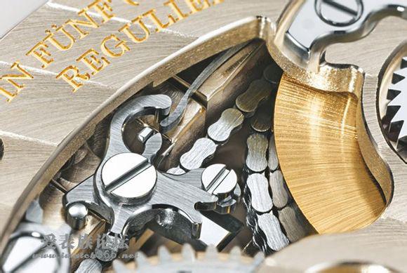 宇舶手表停了怎么办（宇舶表壳老化）