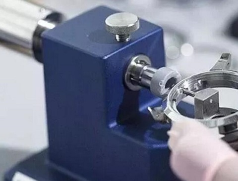 宇舶手表维修价目表（宇舶保养周期）